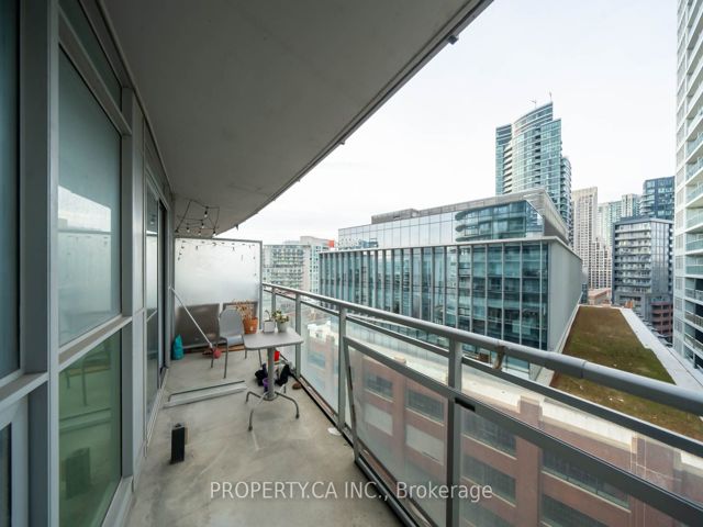 1105 - 38 Dan Leckie Way