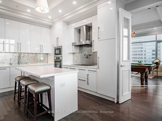 4904 - 311 Bay St