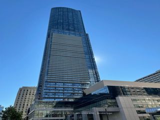 2512 - 386 Yonge St