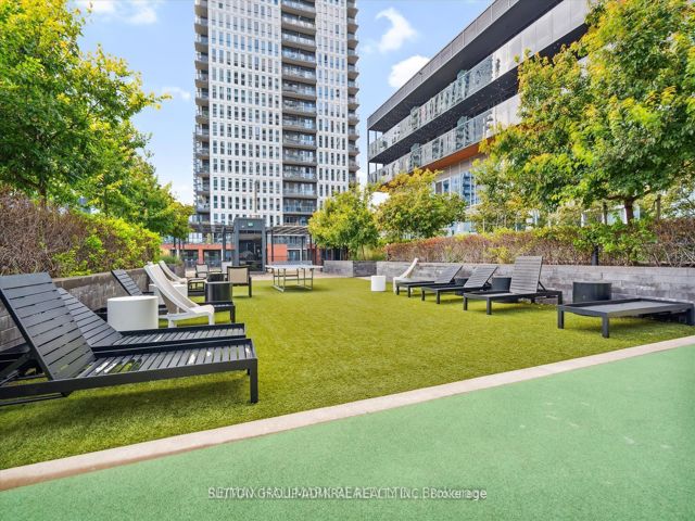 2307 - 20 Tubman Ave E