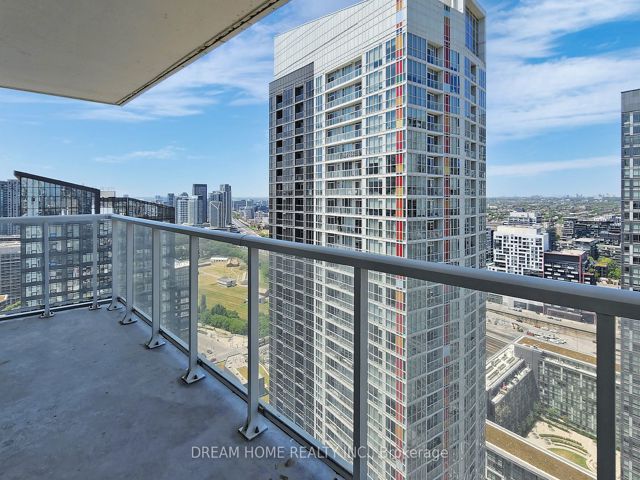 3815 - 75 Queens Wharf Rd