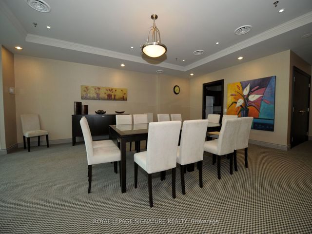 509 - 30 Grand Trunk Cres