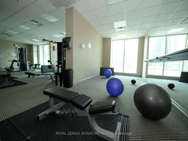 509 - 30 Grand Trunk Cres