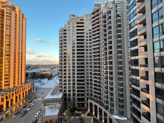 1208 - 5 Northtown Way