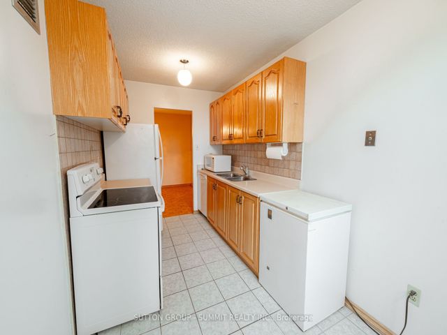 506 - 205 Hilda Ave
