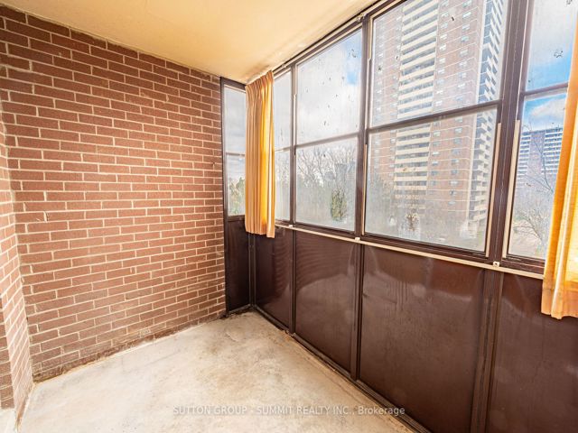 506 - 205 Hilda Ave