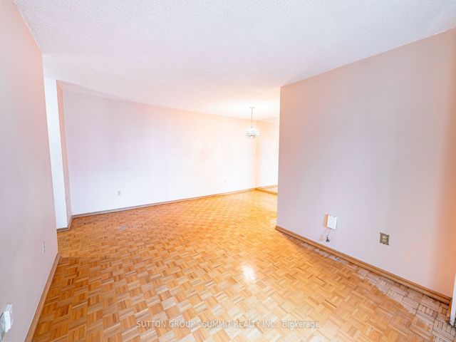 506 - 205 Hilda Ave