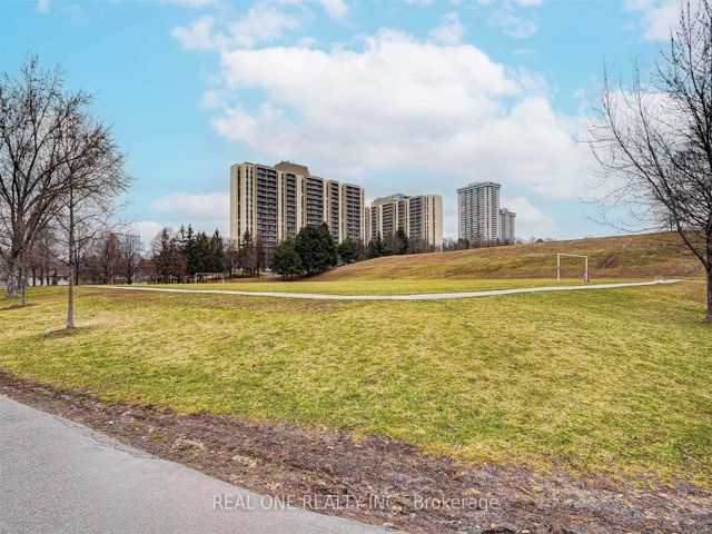 8RC - 8 Rusty Crest Way