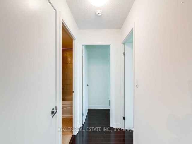 1608 - 81 Navy Wharf Crt