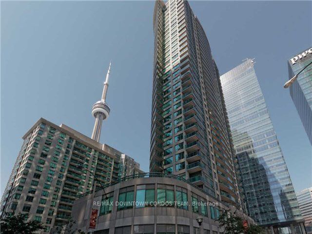 1005 - 30 Grand Trunk Cres