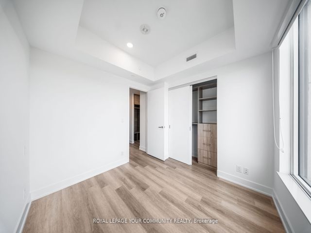 1205 - 484 Spadina Ave