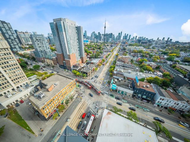 1205 - 484 Spadina Ave