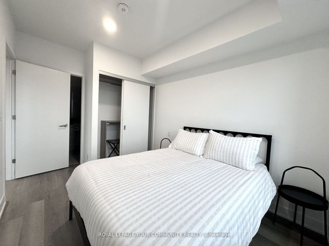 405 - 484 Spadina Ave