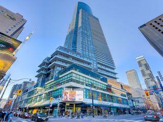 1205 - 386 Yonge St