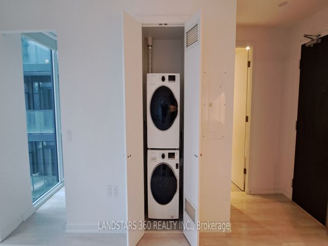 1118 - 50 Power St