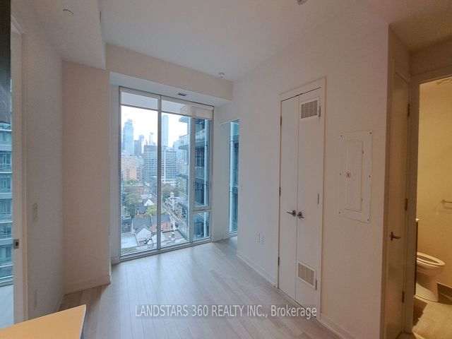 1118 - 50 Power St