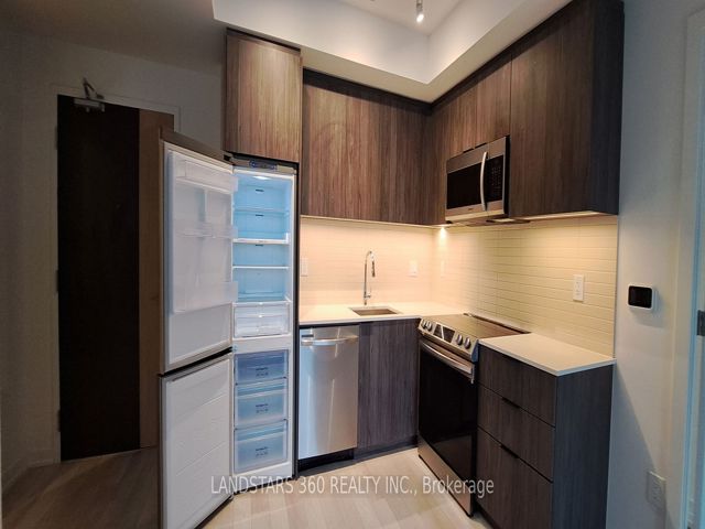 1118 - 50 Power St