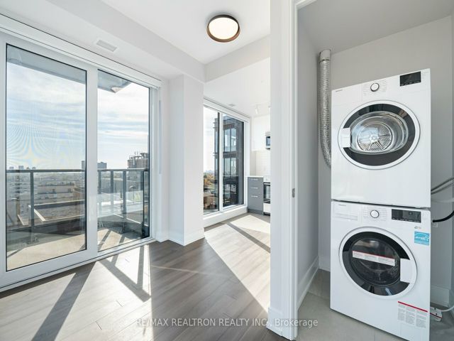 1208 - 2525 Bathurst St