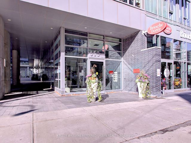 404 - 650 King St W