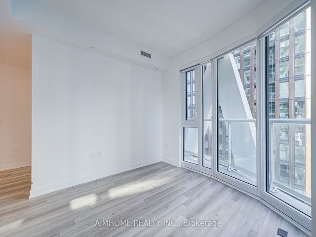 2412 - 230 Simcoe St