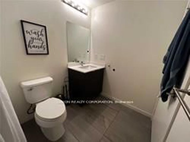 906 - 3237 Bayview Ave