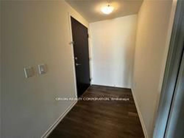 906 - 3237 Bayview Ave