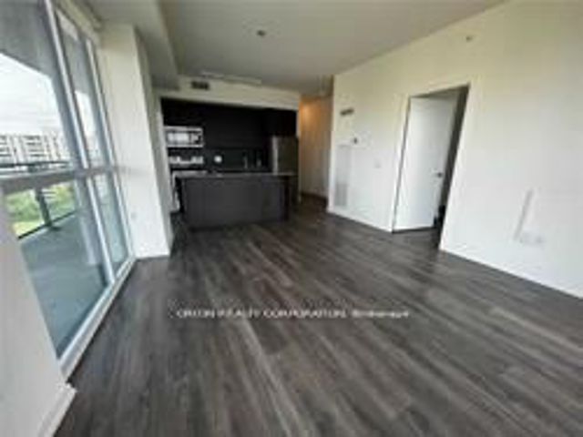 906 - 3237 Bayview Ave