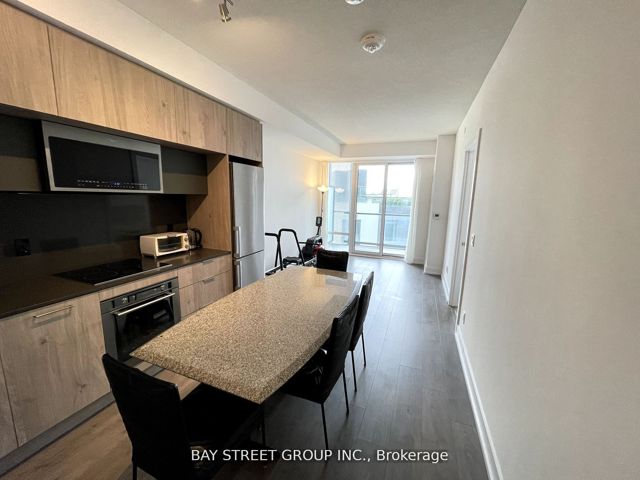 706 - 25 Adra Grado Way