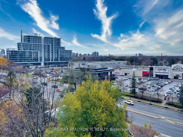 812 - 591 Sheppard Ave E