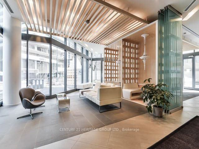 3212 - 45 Charles St E