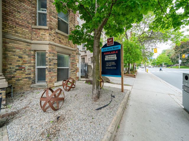 307 - 414 Jarvis St E