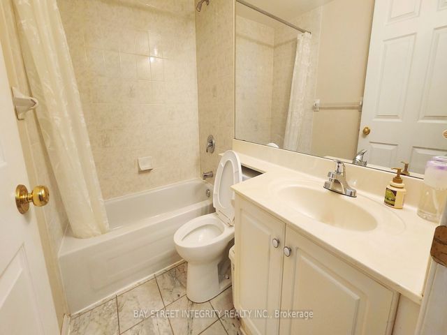 506 - 23 Lorraine Dr