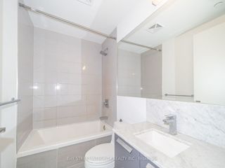305 - 28 Wellesley St E