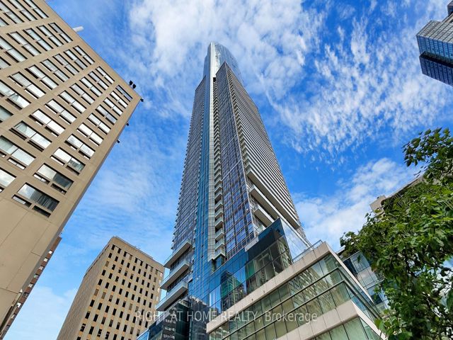 7405 B - 388 Yonge St