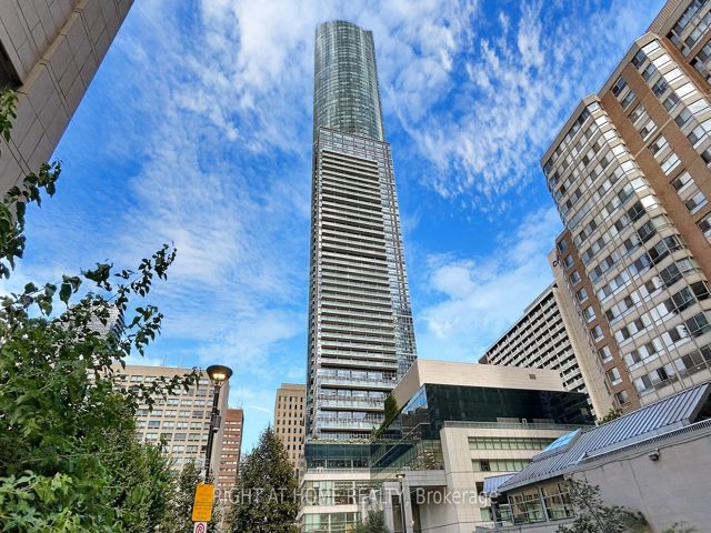 7405 B - 388 Yonge St