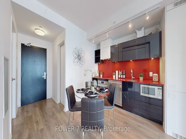 3111 - 125 Peter St