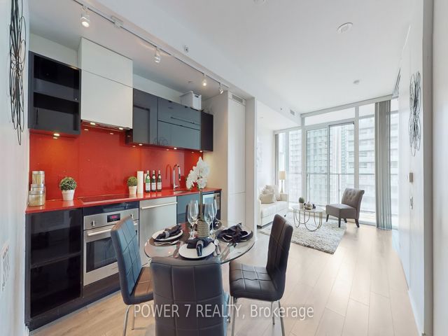 3111 - 125 Peter St