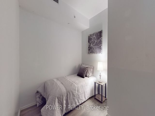 3111 - 125 Peter St