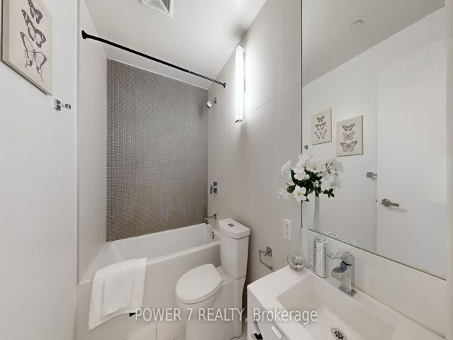 3111 - 125 Peter St