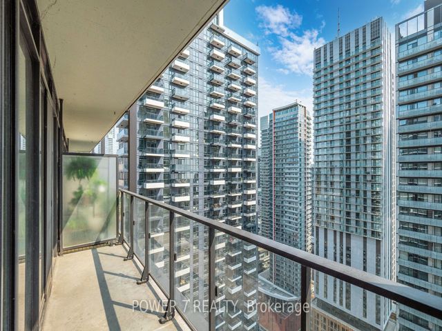 3111 - 125 Peter St