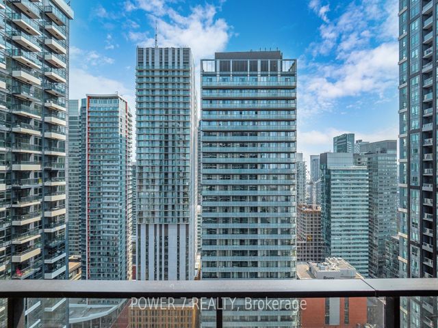 3111 - 125 Peter St