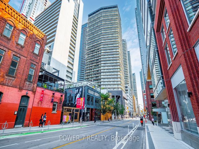 3111 - 125 Peter St