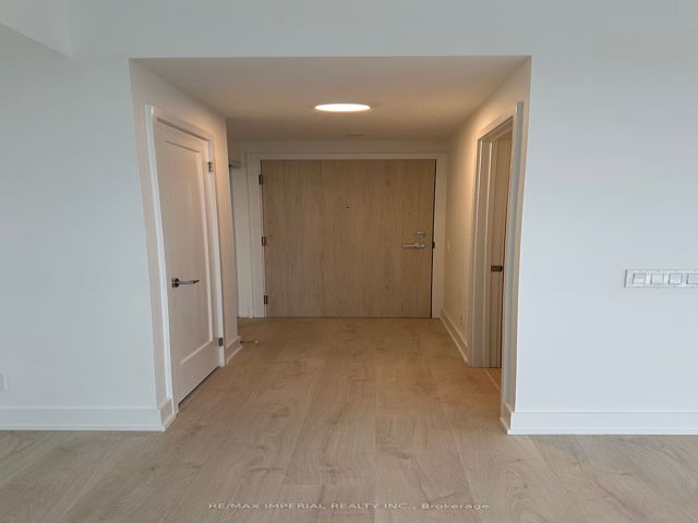 607 - 181 Sheppard Ave E