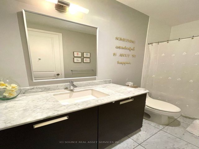 1105 - 21 Balmuto St