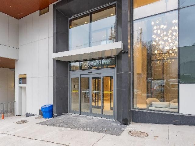 639 - 2020 Bathurst St