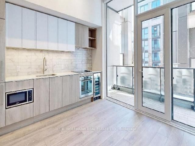 639 - 2020 Bathurst St