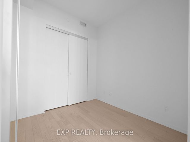 402 - 12 Bonnycastle St