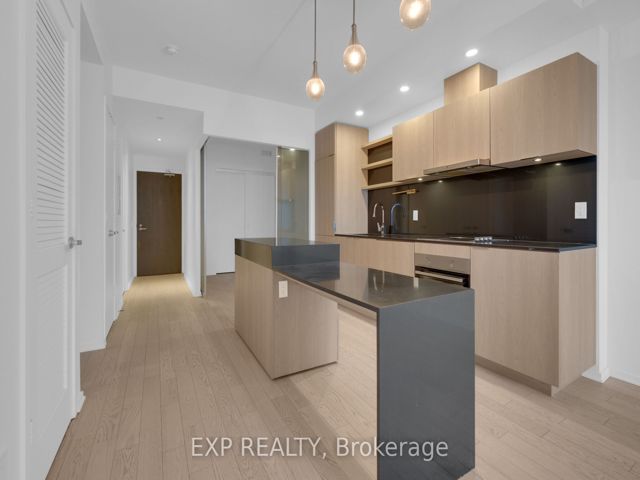 402 - 12 Bonnycastle St