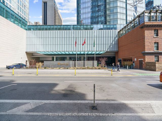 2308 - 180 University Ave