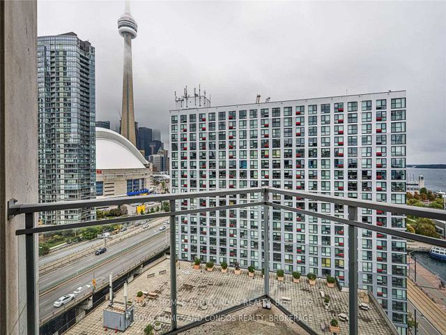 Lph6 - 410 Queens Quay W